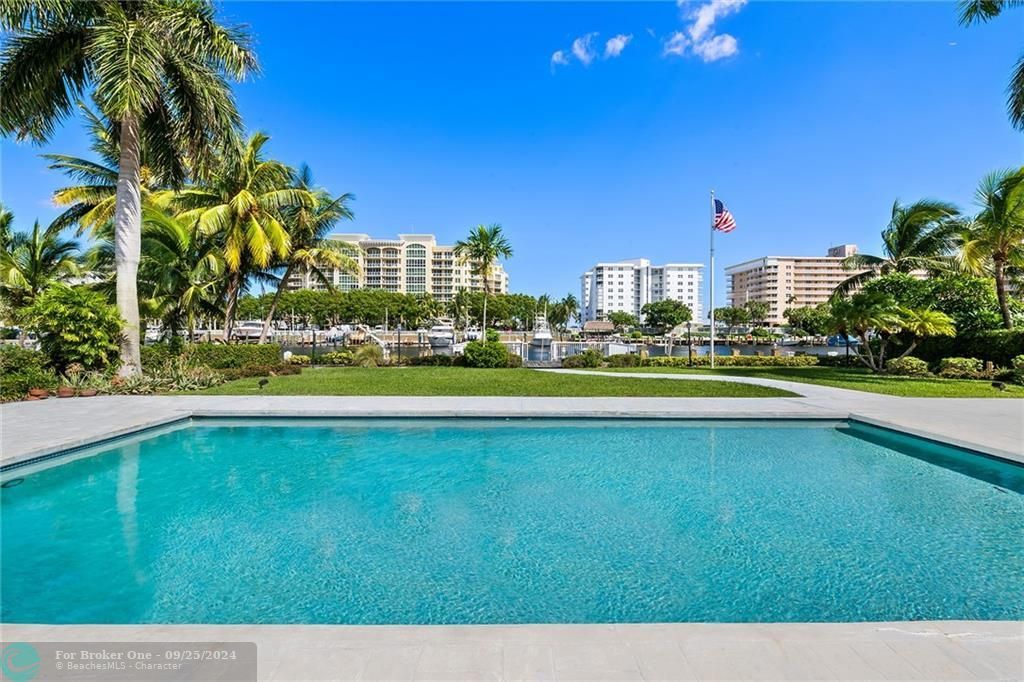 Recently Sold: $3,500,000 (4 beds, 5 baths, 4377 Square Feet)