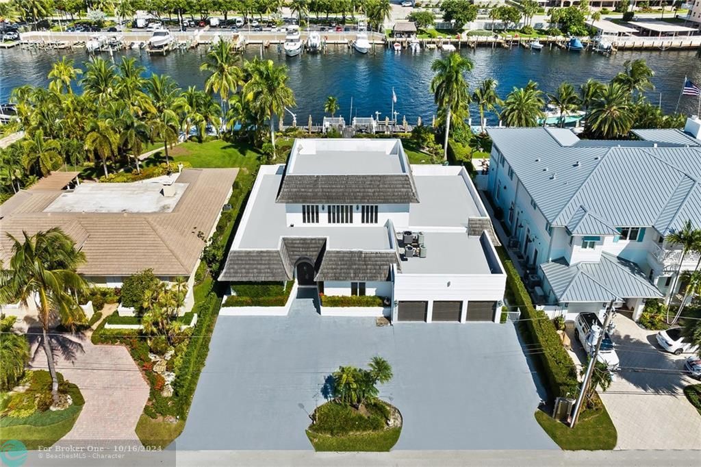 Recently Sold: $3,500,000 (4 beds, 5 baths, 4377 Square Feet)