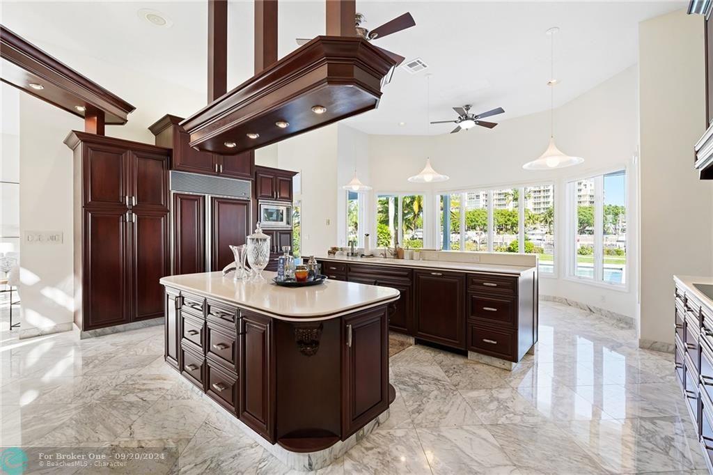 Recently Sold: $3,500,000 (4 beds, 5 baths, 4377 Square Feet)