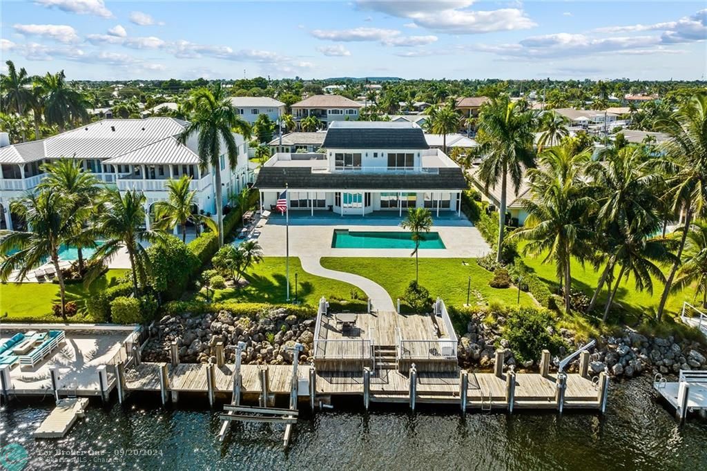 Recently Sold: $3,500,000 (4 beds, 5 baths, 4377 Square Feet)