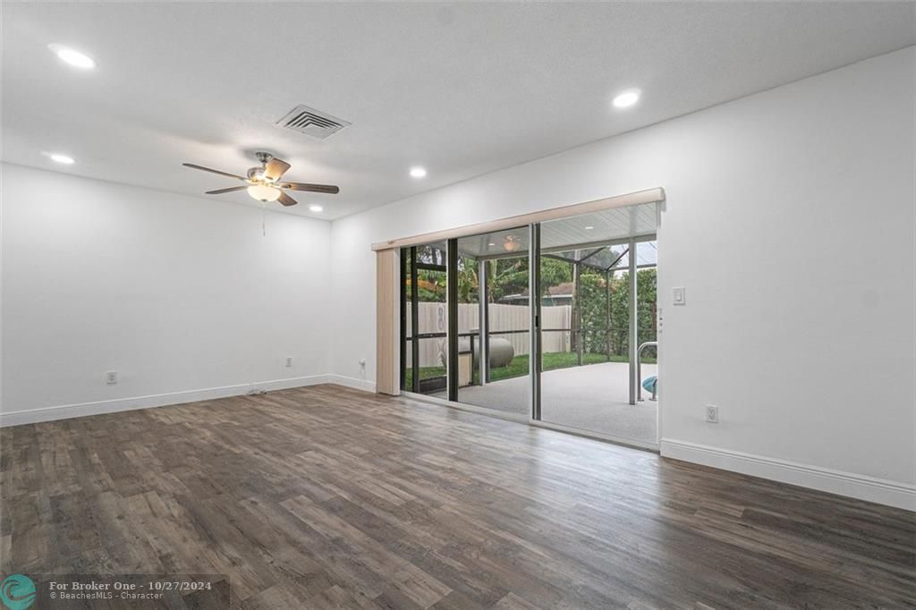 Active With Contract: $3,500 (3 beds, 2 baths, 1234 Square Feet)