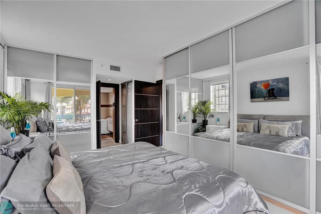 Recently Sold: $599,000 (2 beds, 2 baths, 1180 Square Feet)