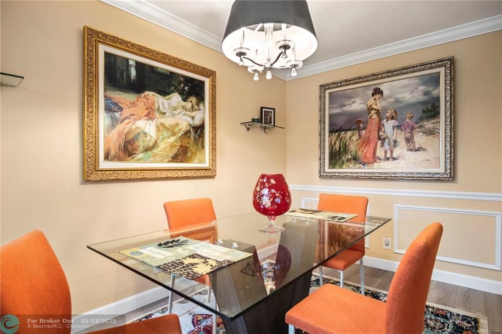 For Sale: $239,000 (1 beds, 1 baths, 970 Square Feet)