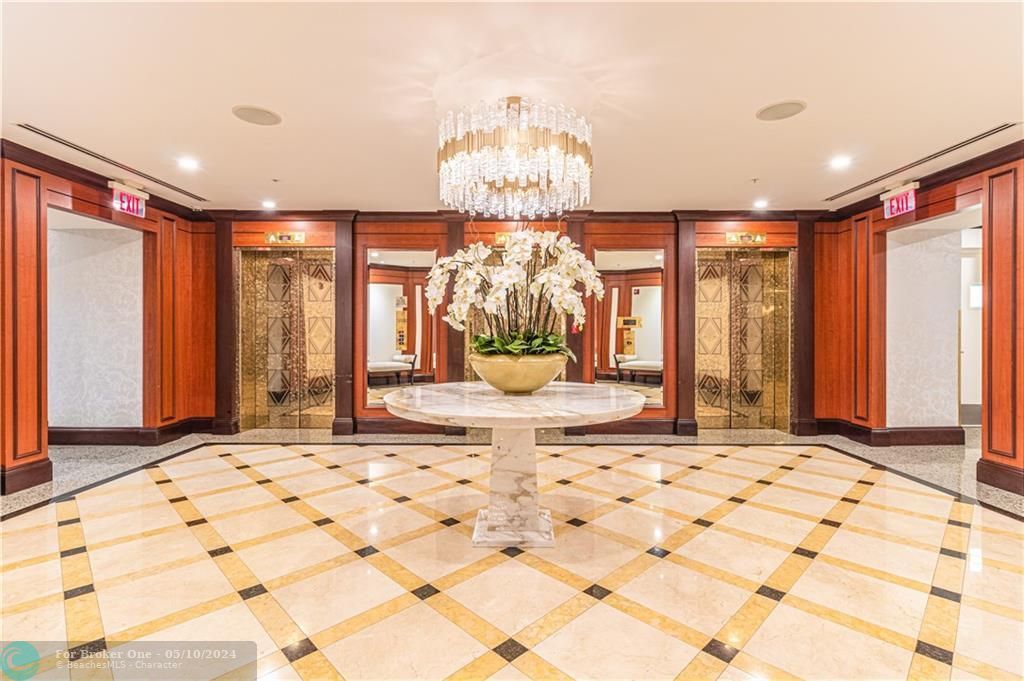 最近售出: $1,395,000 (2 贝兹, 2 浴室, 1630 平方英尺)
