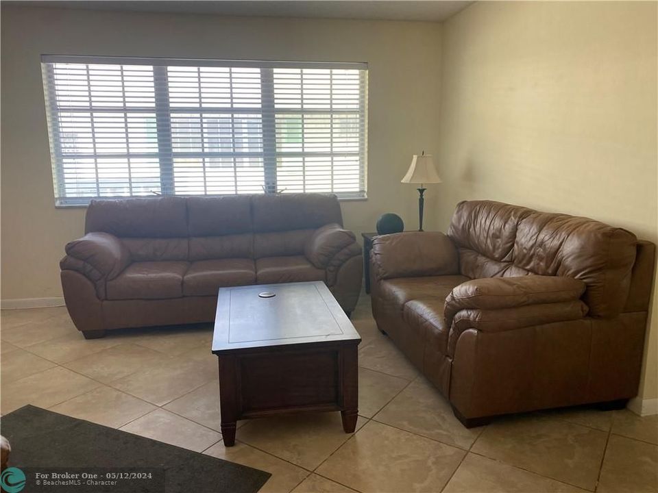 Recently Sold: $150,000 (2 beds, 1 baths, 950 Square Feet)