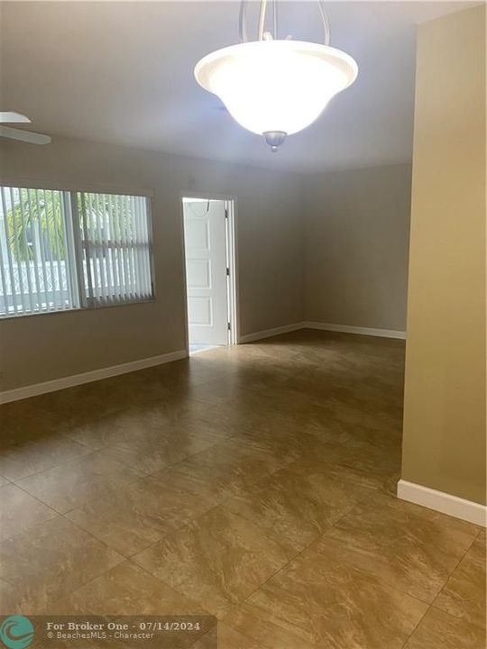 Recently Sold: $179,000 (1 beds, 1 baths, 600 Square Feet)