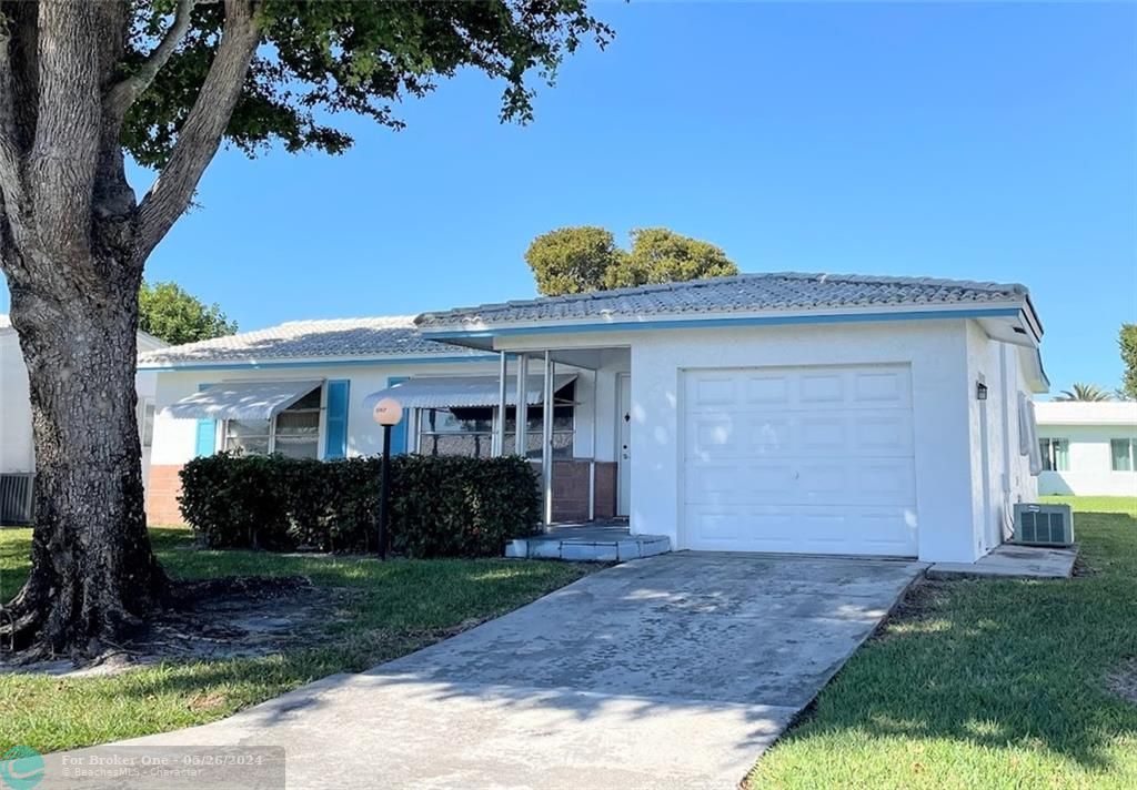 Recently Sold: $250,000 (2 beds, 2 baths, 1470 Square Feet)