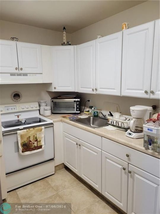 Recently Sold: $110,000 (1 beds, 1 baths, 601 Square Feet)