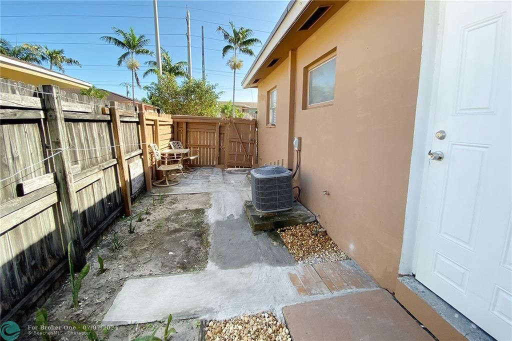 Recently Sold: $1,850 (2 beds, 1 baths, 0 Square Feet)