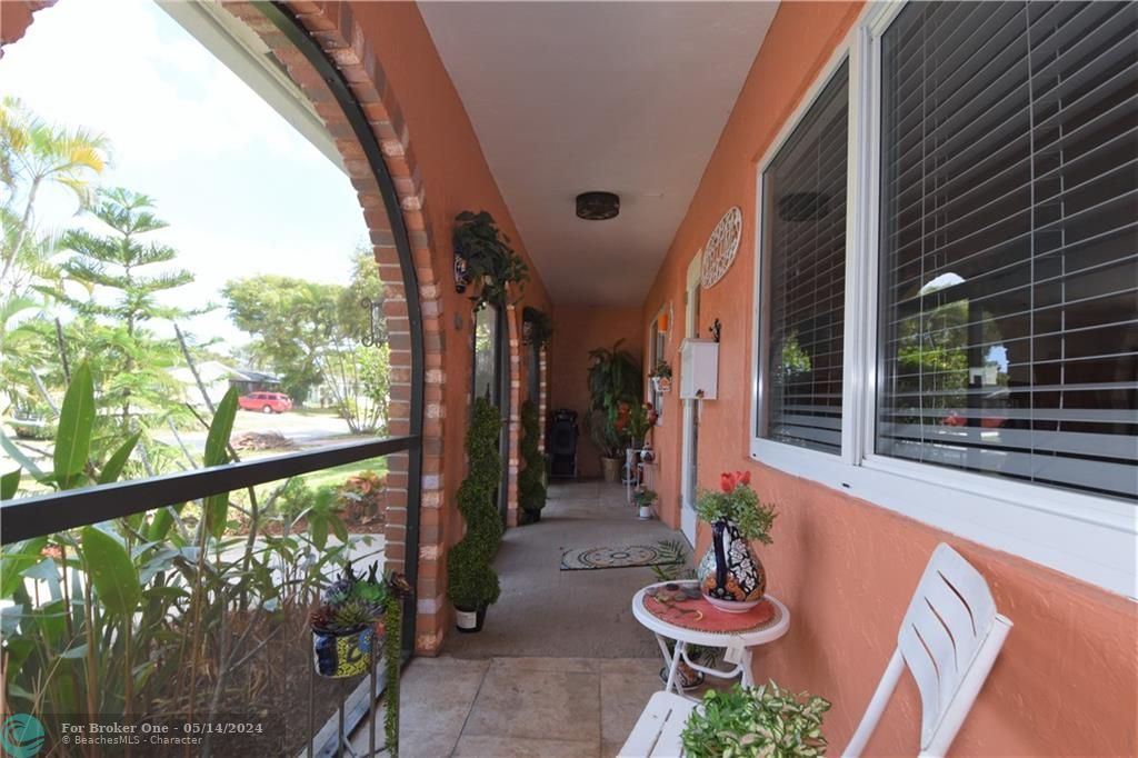 Recently Sold: $596,900 (3 beds, 2 baths, 1853 Square Feet)