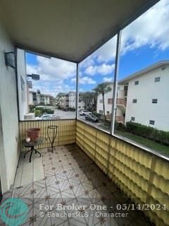 Recently Sold: $79,500 (1 beds, 1 baths, 883 Square Feet)