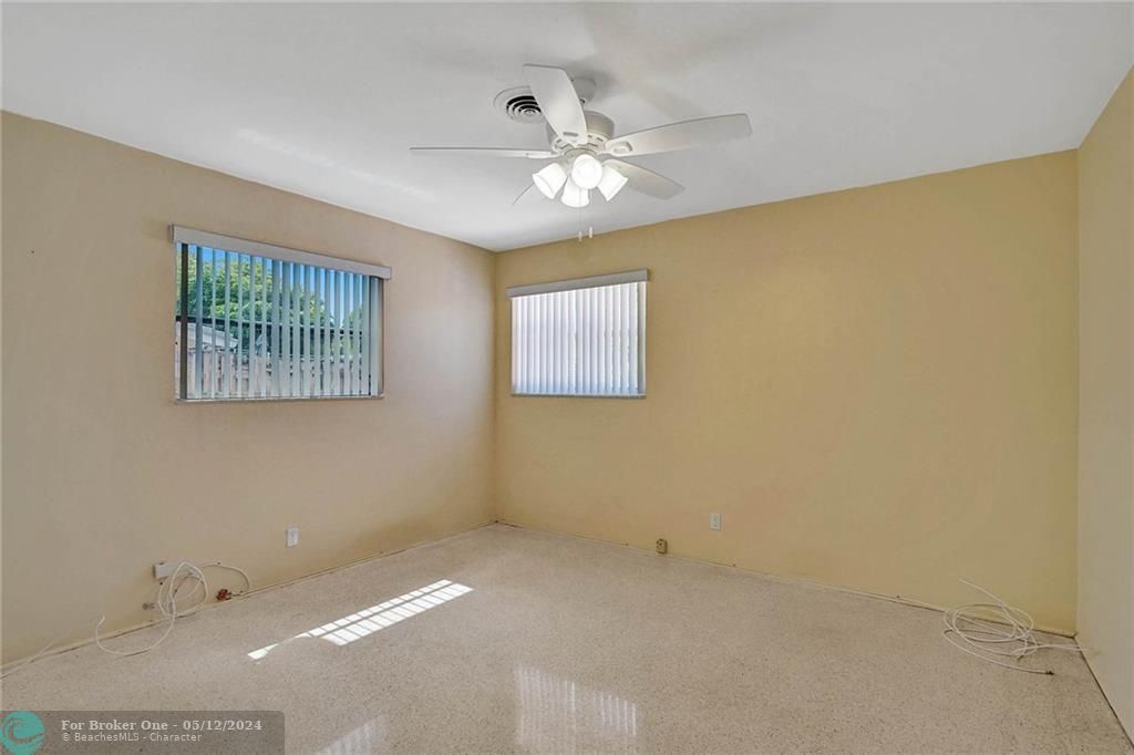 Recently Sold: $3,100 (2 beds, 2 baths, 1265 Square Feet)