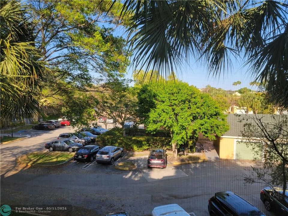 Recently Sold: $203,000 (1 beds, 1 baths, 633 Square Feet)
