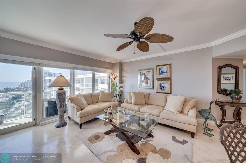 Recently Sold: $689,900 (2 beds, 2 baths, 1287 Square Feet)