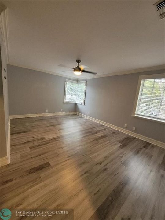Recently Rented: $3,900 (3 beds, 2 baths, 1796 Square Feet)