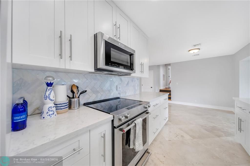 Recently Sold: $639,000 (4 beds, 2 baths, 1888 Square Feet)
