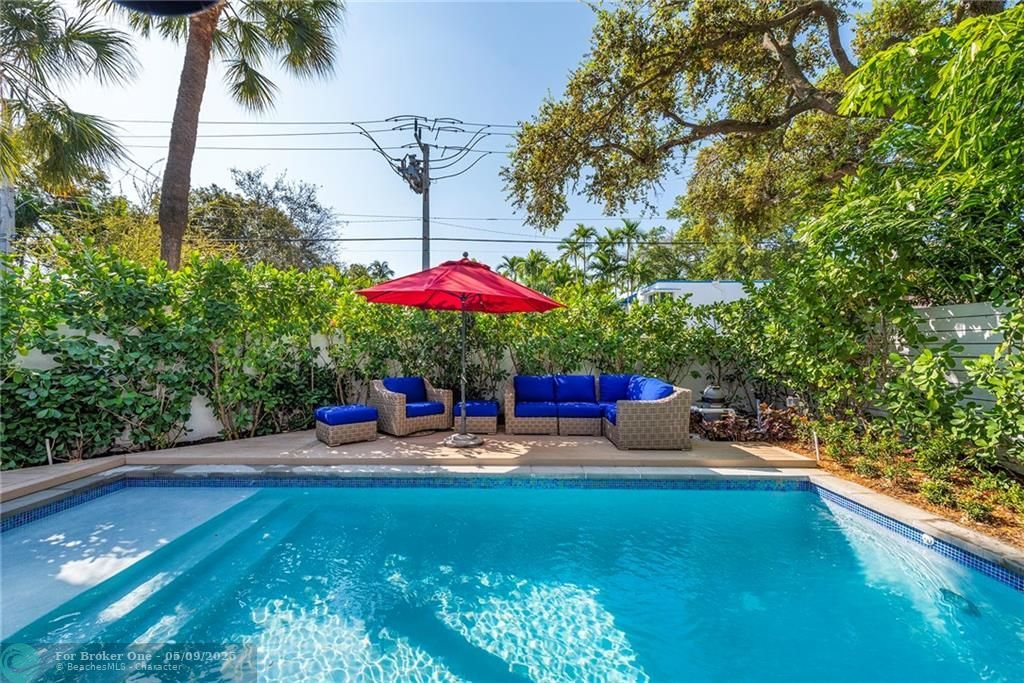 En Venta: $2,895,000 (4 camas, 4 baños, 3016 Pies cuadrados)