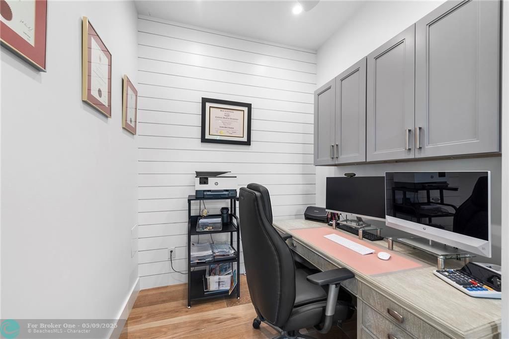 En Venta: $2,895,000 (4 camas, 4 baños, 3016 Pies cuadrados)