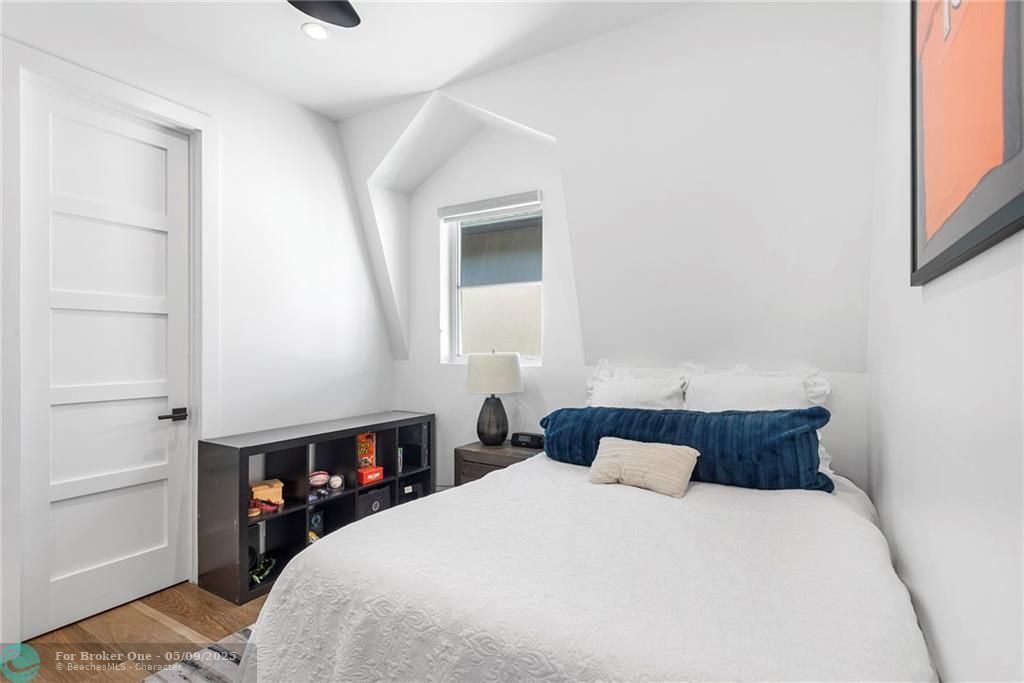 En Venta: $2,895,000 (4 camas, 4 baños, 3016 Pies cuadrados)