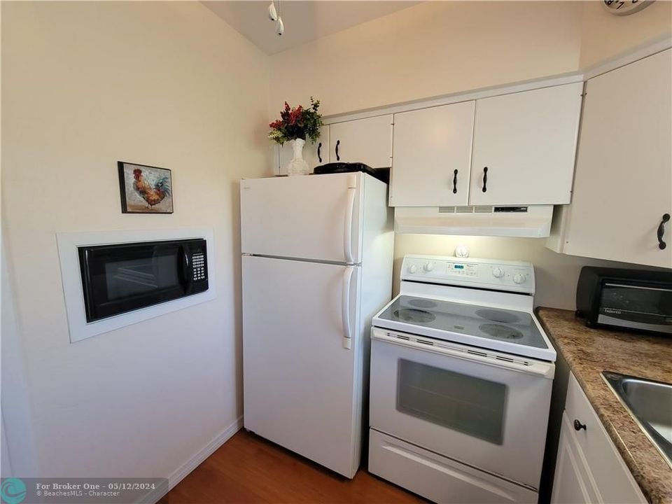 Recently Sold: $110,000 (1 beds, 1 baths, 600 Square Feet)