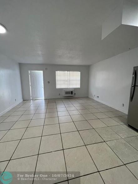 Active With Contract: $1,495 (1 beds, 1 baths, 11322 Square Feet)