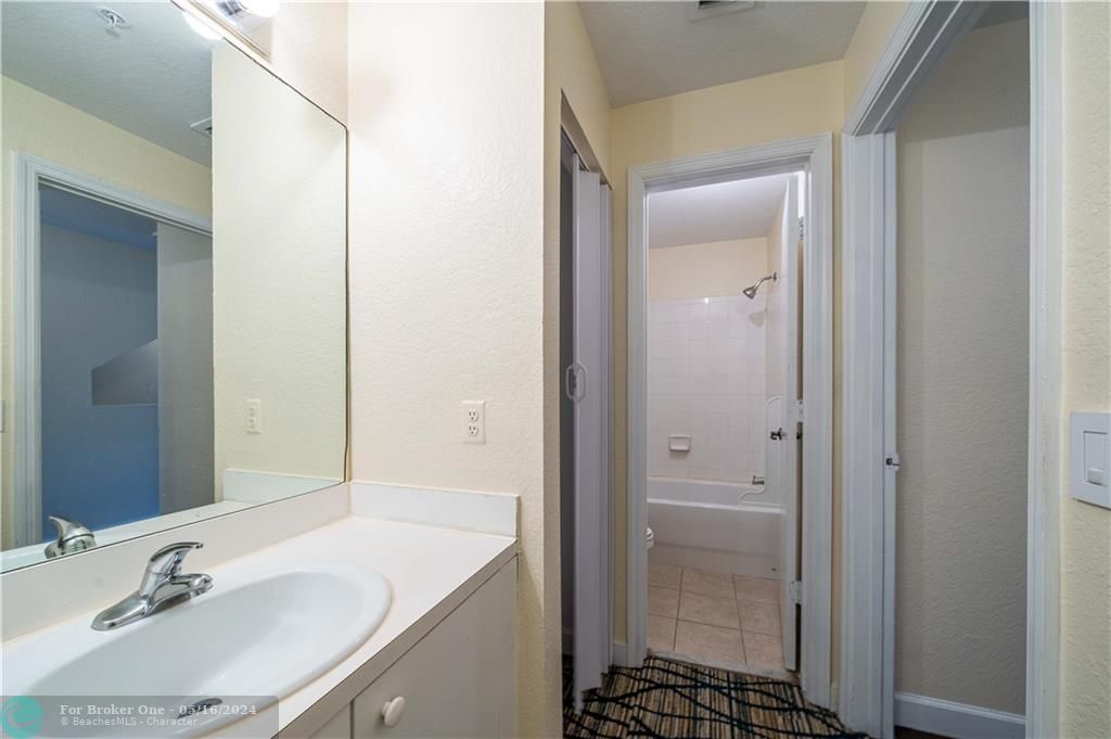 最近租的: $2,700 (3 贝兹, 2 浴室, 1548 平方英尺)