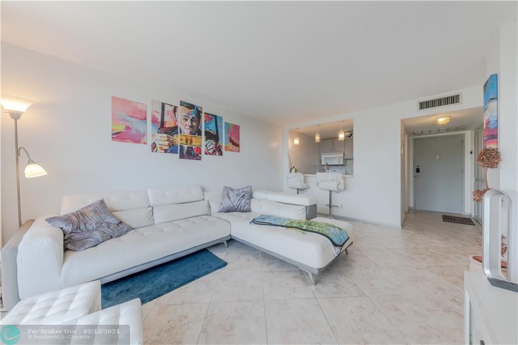 Recently Sold: $205,000 (1 beds, 1 baths, 630 Square Feet)