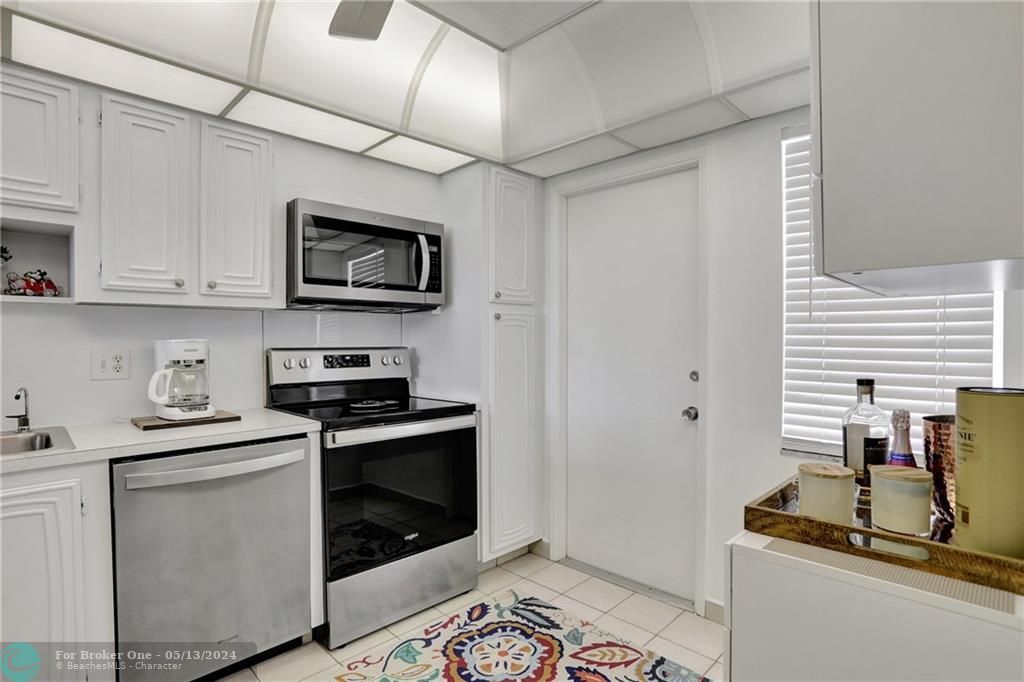 Recently Sold: $235,000 (2 beds, 2 baths, 1150 Square Feet)