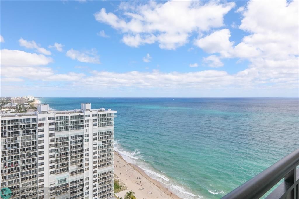 Recently Sold: $949,990 (2 beds, 2 baths, 1650 Square Feet)