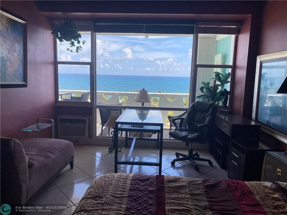 Recently Sold: $492,000 (1 beds, 1 baths, 769 Square Feet)