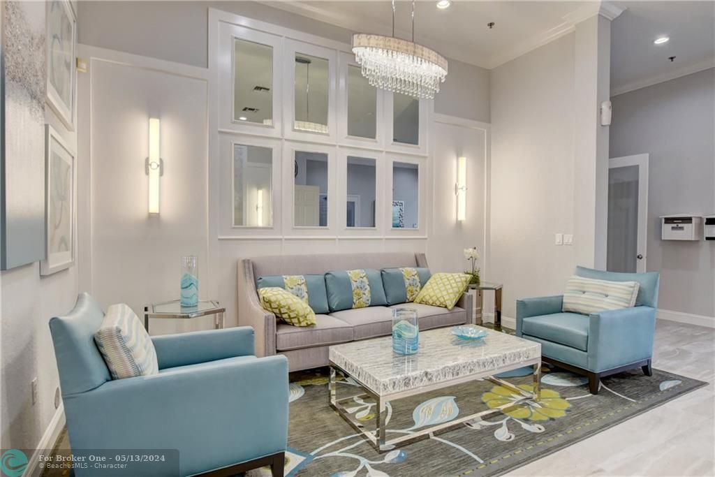 Recently Sold: $410,000 (2 beds, 2 baths, 1573 Square Feet)