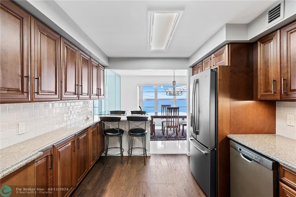 Recently Sold: $1,450,000 (3 beds, 2 baths, 2140 Square Feet)