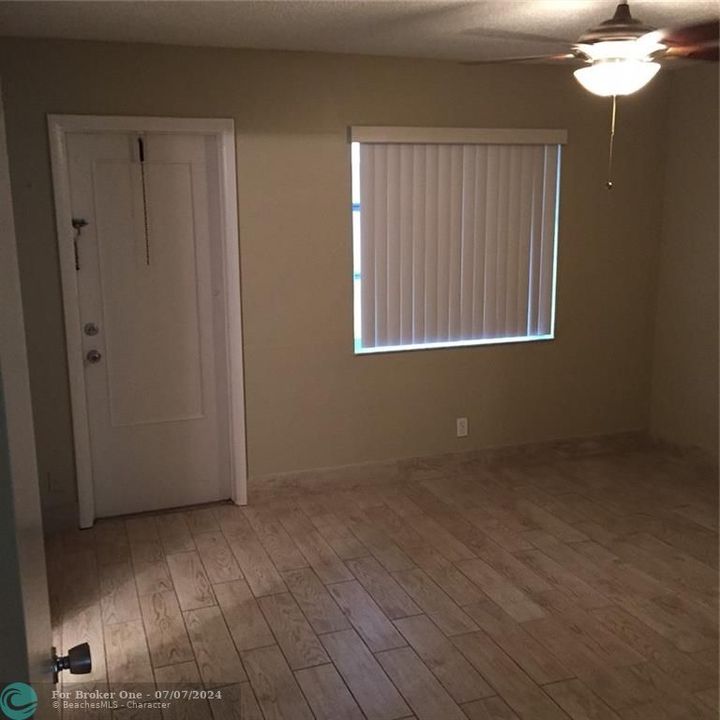 Recently Sold: $1,450 (1 beds, 1 baths, 0 Square Feet)