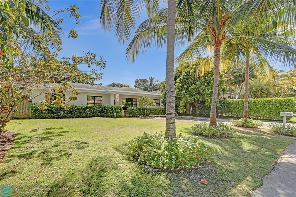 Recently Sold: $1,150,000 (4 beds, 2 baths, 1714 Square Feet)