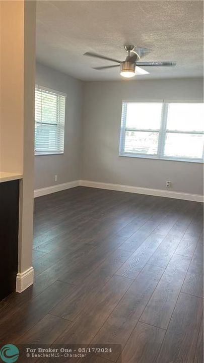 Recently Sold: $2,375 (2 beds, 2 baths, 850 Square Feet)