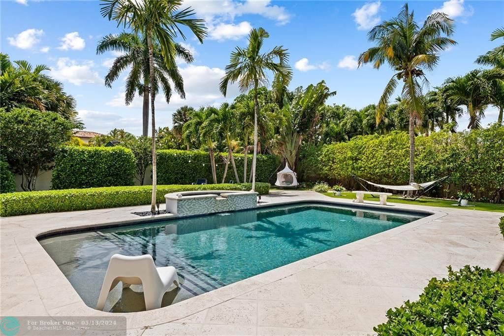Recently Sold: $2,995,000 (3 beds, 3 baths, 3118 Square Feet)