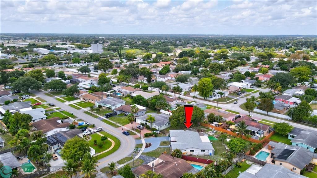 Active With Contract: $635,000 (3 beds, 2 baths, 2087 Square Feet)