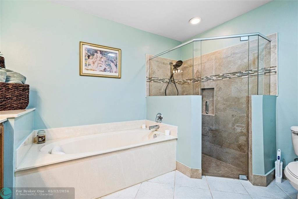 最近售出: $475,000 (3 贝兹, 2 浴室, 1823 平方英尺)