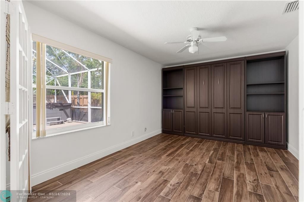 Recently Sold: $675,000 (4 beds, 2 baths, 2099 Square Feet)