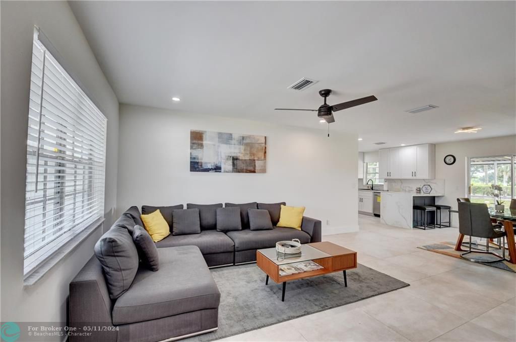 Recently Sold: $545,000 (3 beds, 2 baths, 1290 Square Feet)