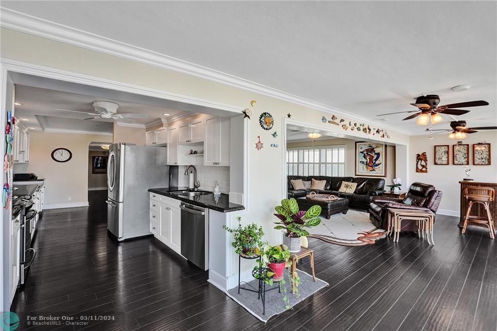 Recently Sold: $565,000 (2 beds, 2 baths, 1700 Square Feet)