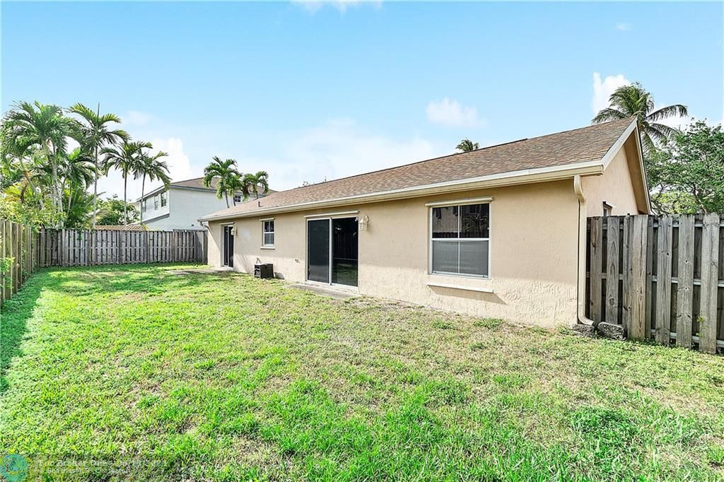 Recently Sold: $525,000 (4 beds, 2 baths, 1847 Square Feet)
