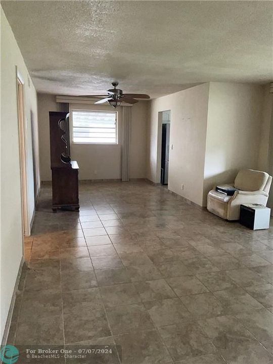 Recently Sold: $184,900 (2 beds, 2 baths, 1100 Square Feet)
