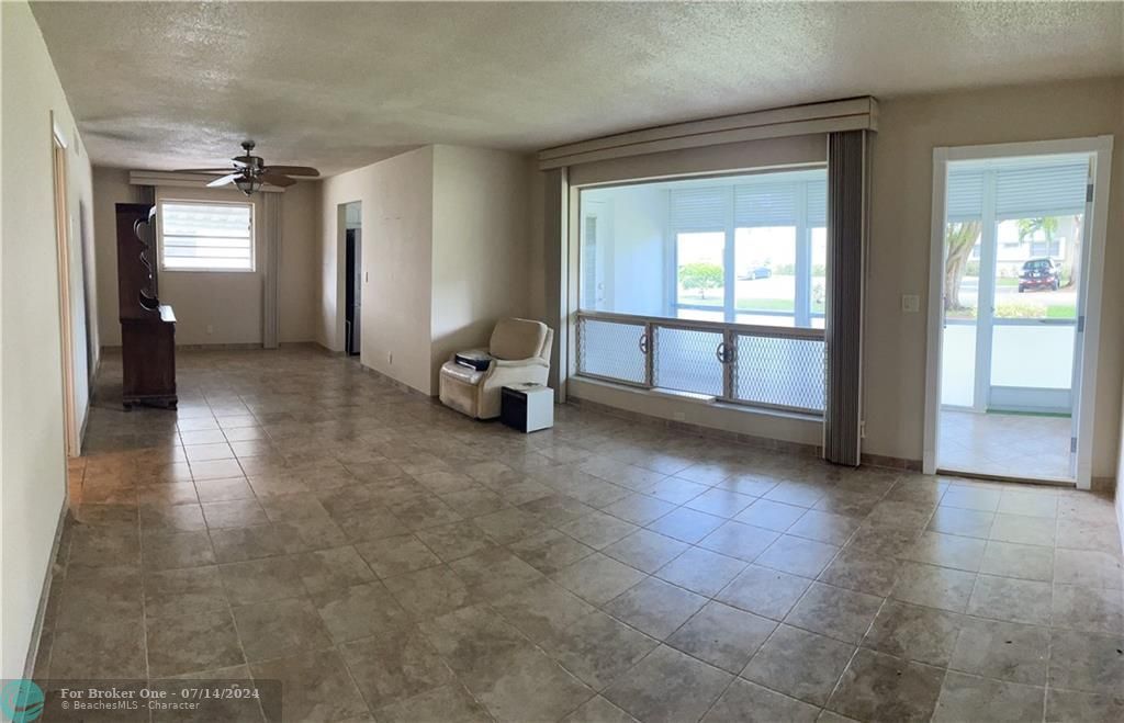 Recently Sold: $184,900 (2 beds, 2 baths, 1100 Square Feet)