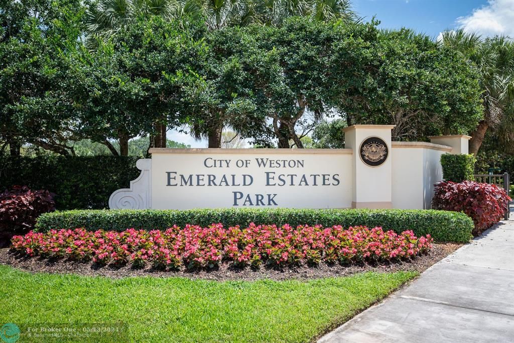 Recently Sold: $799,000 (4 beds, 2 baths, 2445 Square Feet)