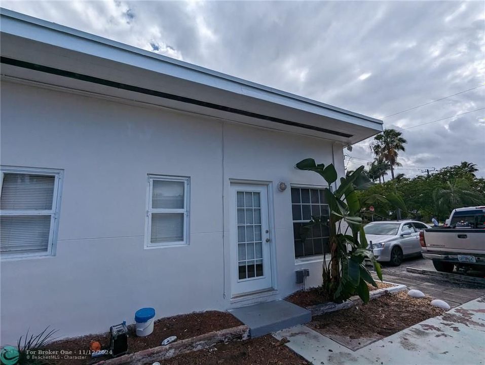 Recently Rented: $1,725 (1 beds, 1 baths, 475 Square Feet)