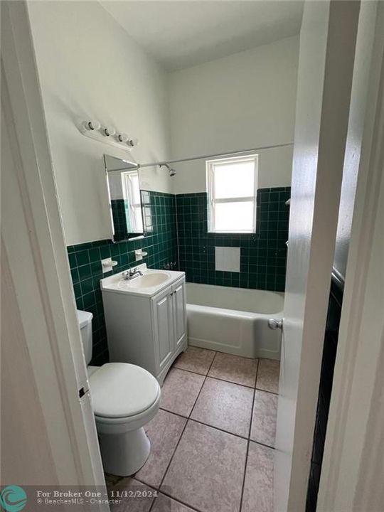 Recently Rented: $1,725 (1 beds, 1 baths, 475 Square Feet)