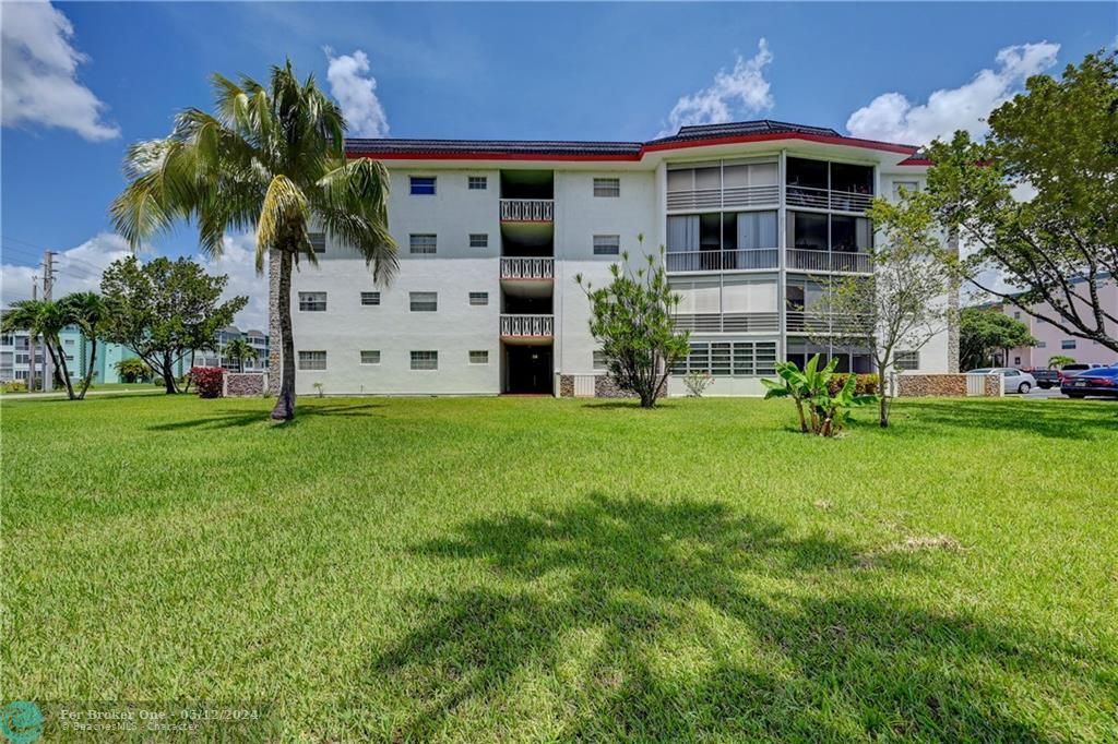 Recently Sold: $141,900 (2 beds, 2 baths, 1086 Square Feet)