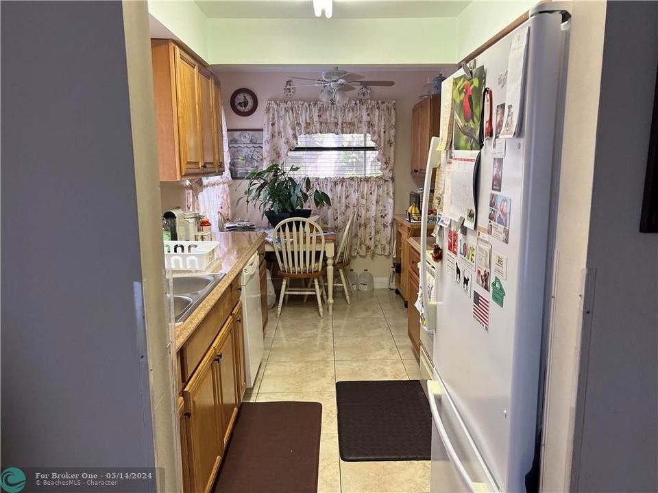 Recently Sold: $418,000 (3 beds, 2 baths, 1341 Square Feet)