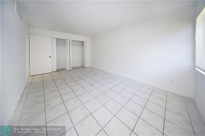 Active With Contract: $1,750 (1 beds, 1 baths, 8632 Square Feet)